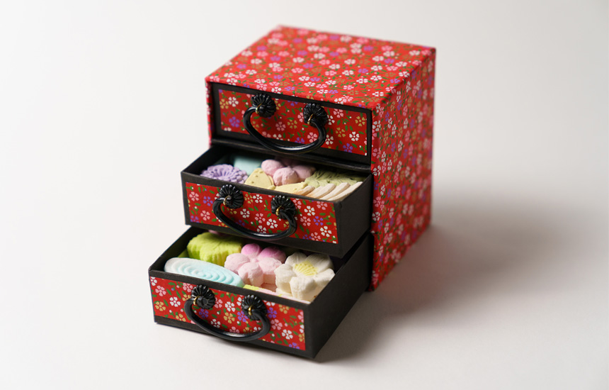 女性やお子様に喜ばれる創作和菓子 甘春堂の「京のタンス」