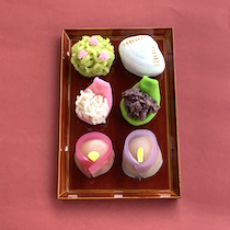 ひな祭りの上生菓子【鍵長】